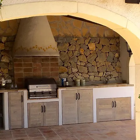 Mimosa Villa